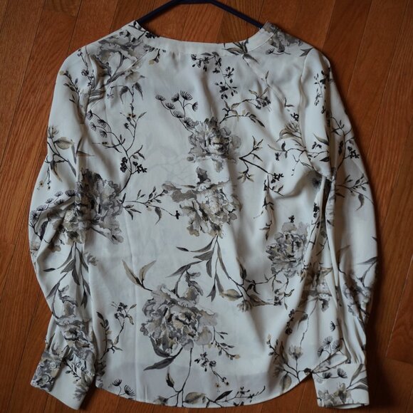 WHBM Floral Blouse || XS - Picture 6 of 6